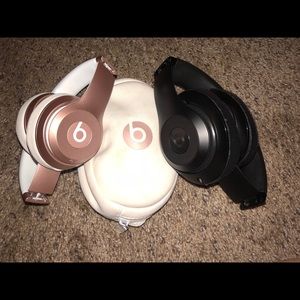 Beats by Dre: Rose Gold Solo 2 & Black Studio